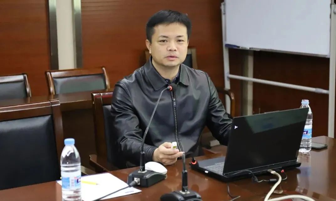 團(tuán)結(jié)一心、其利斷金—偉杰信營銷中心新年動(dòng)員大會(huì)順利舉行