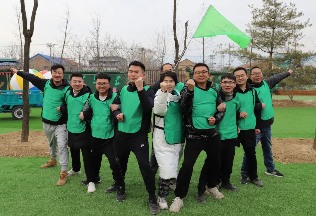 團(tuán)結(jié)一心、其利斷金—偉杰信營銷中心新年動(dòng)員大會(huì)順利舉行