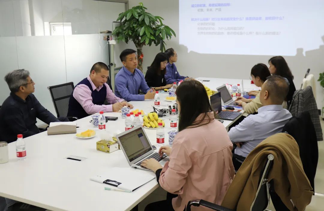 強強合作！偉杰信與美傳咨詢簽訂戰(zhàn)略合作協(xié)議，為品牌注入力量