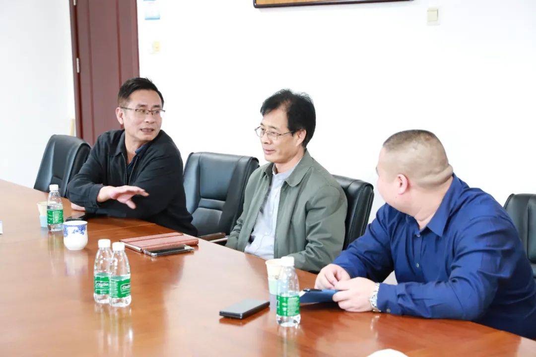 偉杰信生物與正奧集團戰(zhàn)略合作授牌儀式