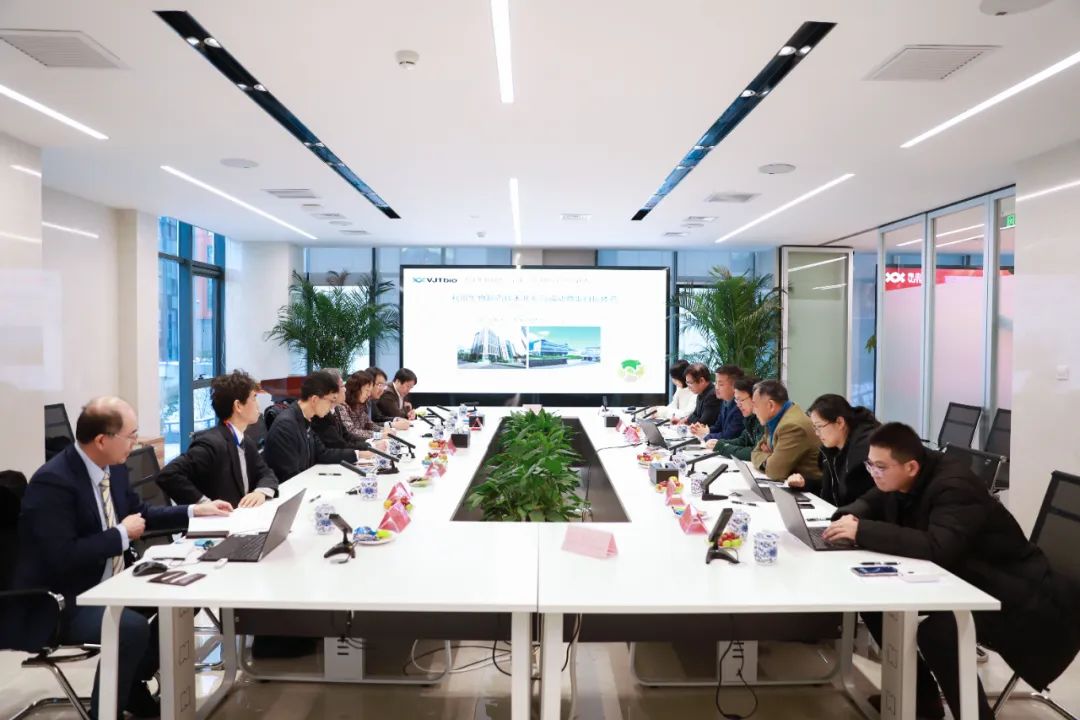 中農(nóng)大校領(lǐng)導(dǎo)和日本農(nóng)林中金綜合研究所來我司進(jìn)行交流考察