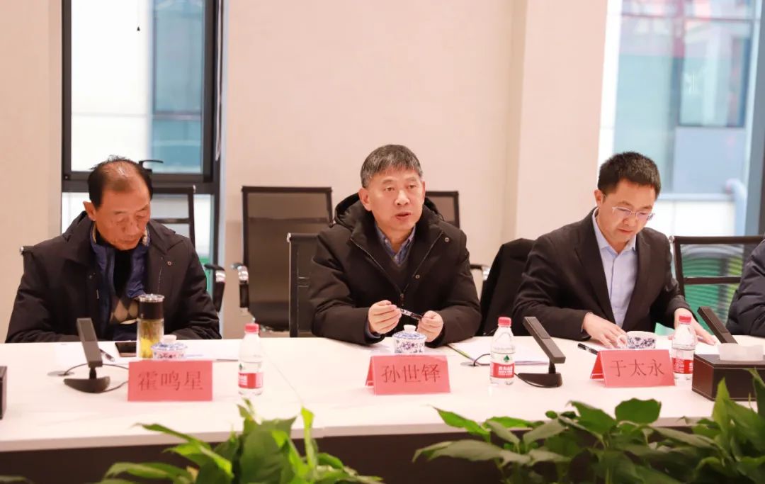 陜西省生豬產(chǎn)業(yè)技術(shù)體系專家與企業(yè)家來(lái)公司交流考察