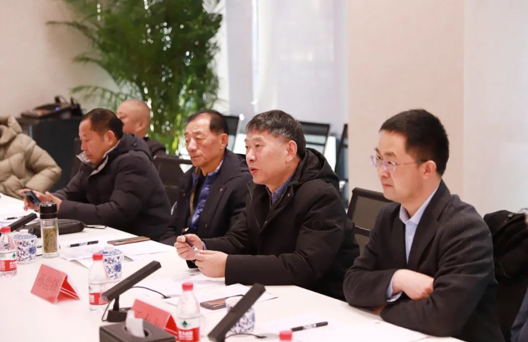 陜西省生豬產(chǎn)業(yè)技術(shù)體系專家與企業(yè)家來(lái)公司交流考察