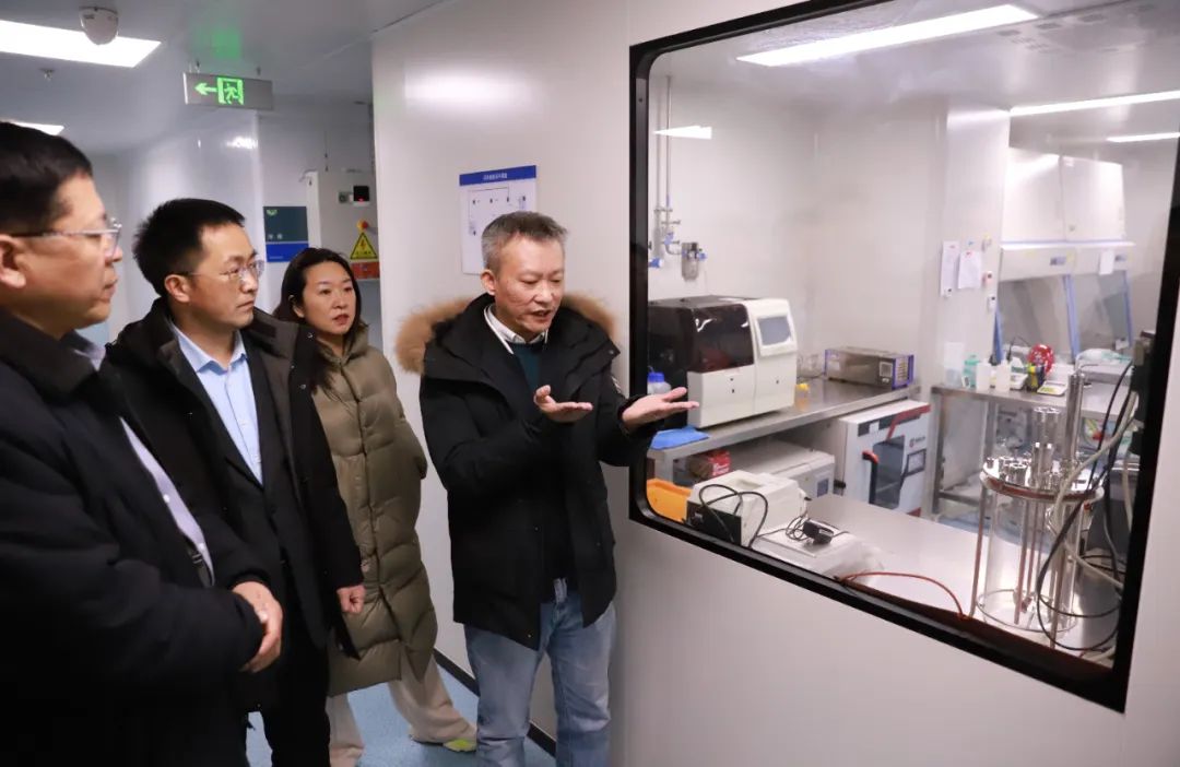 陜西省生豬產(chǎn)業(yè)技術(shù)體系專家與企業(yè)家來(lái)公司交流考察