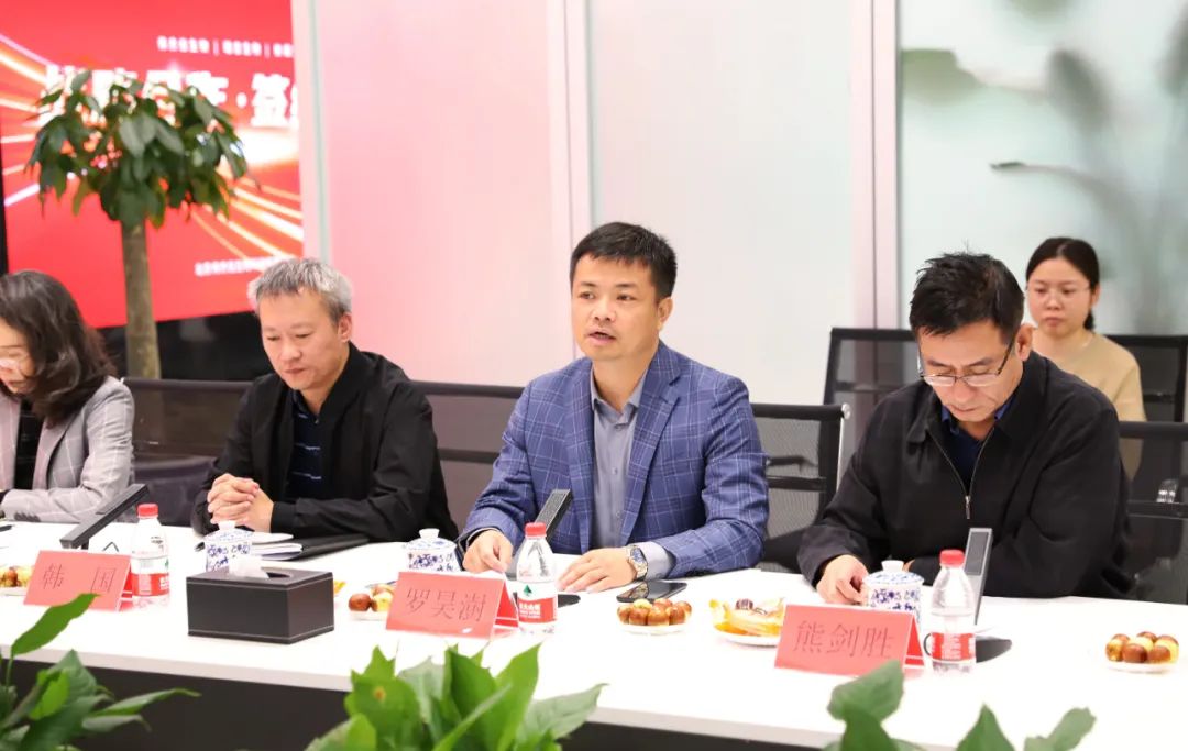 重磅！北京偉杰信攜手瑞吉生物全面開啟動(dòng)物重大疫病mRNA疫苗開發(fā)的戰(zhàn)略合作