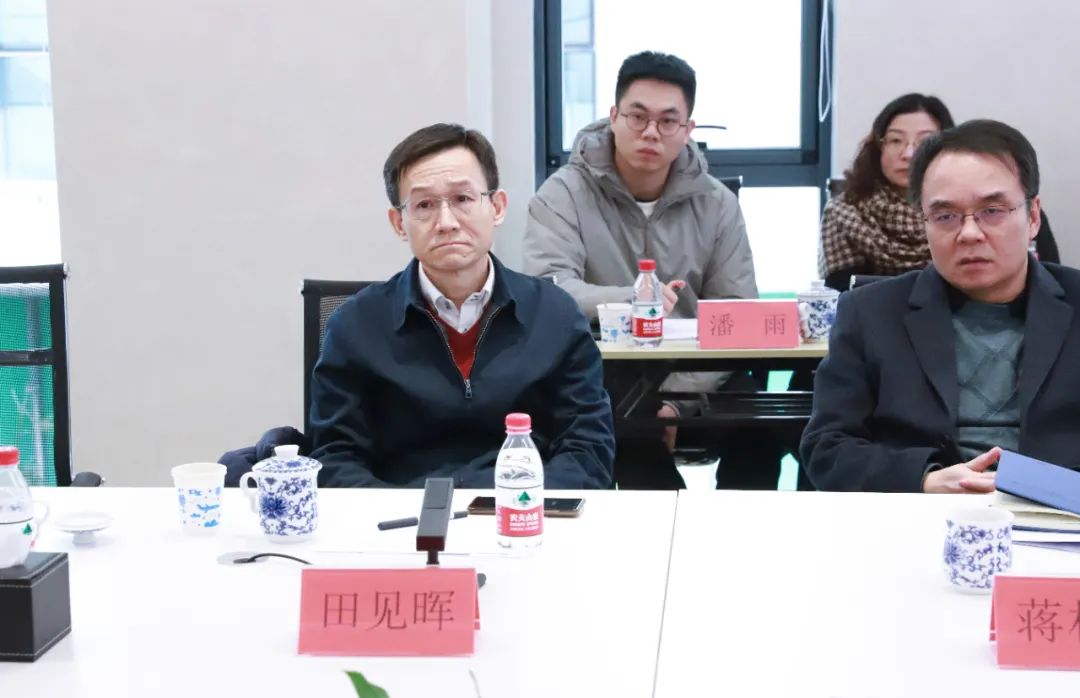 “十四五”國(guó)家重點(diǎn)研發(fā)計(jì)劃項(xiàng)目“豬批次化生產(chǎn)精準(zhǔn)繁殖調(diào)控技術(shù)升級(jí)與新產(chǎn)品研發(fā)”課題總結(jié)會(huì)在北京偉杰信順利召開(kāi)