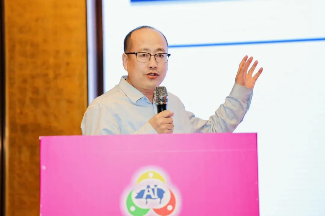 偉杰信協(xié)辦第18屆全國豬人工授精大會(huì)并參加“十四五”國家重點(diǎn)研發(fā)項(xiàng)目年度總結(jié)與推進(jìn)會(huì)