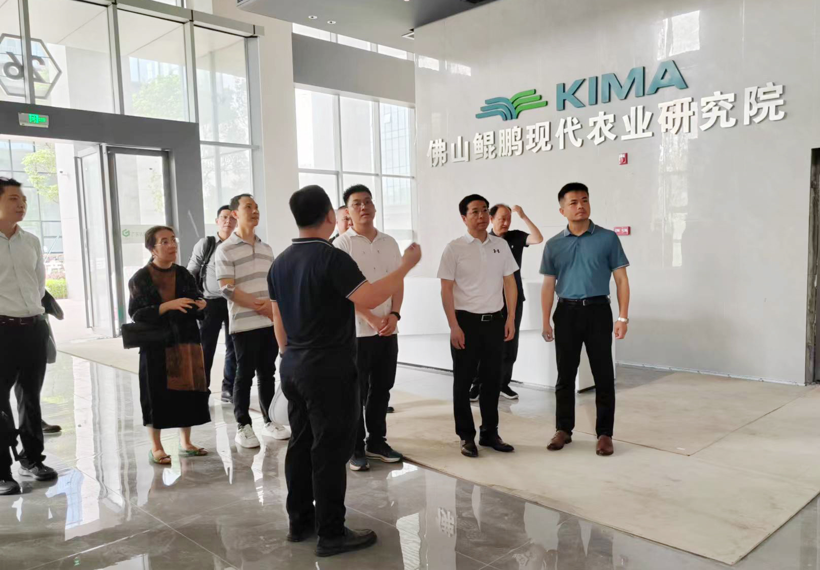 廣東偉杰信迎來國投創(chuàng)業(yè)領(lǐng)導(dǎo)、科研院所等一行人調(diào)研座談