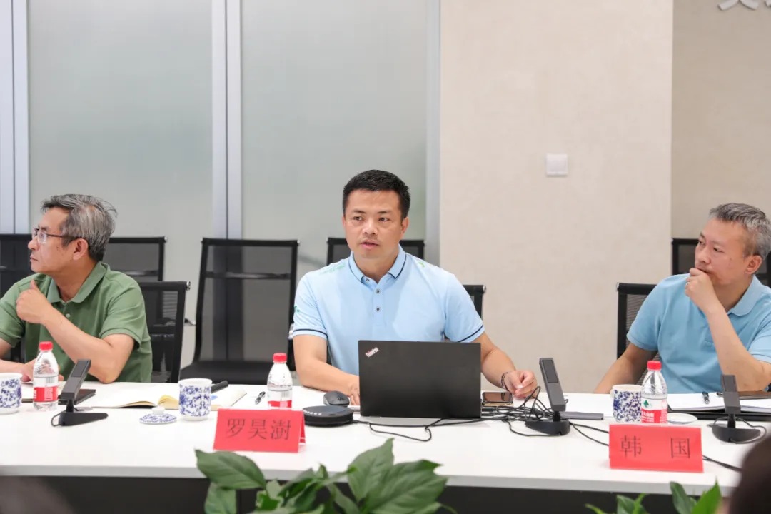 農業(yè)領域專家及領導調研北京偉杰信