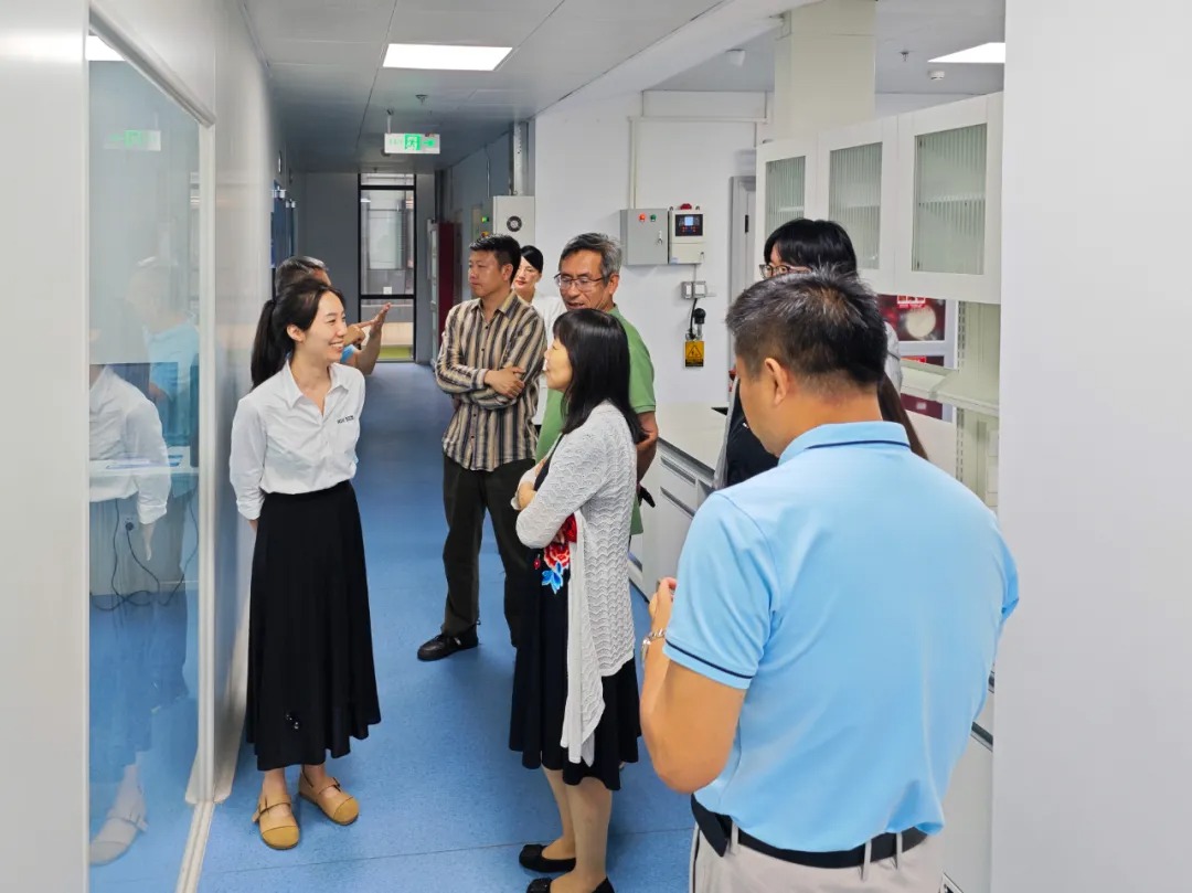 農業(yè)領域專家及領導調研北京偉杰信