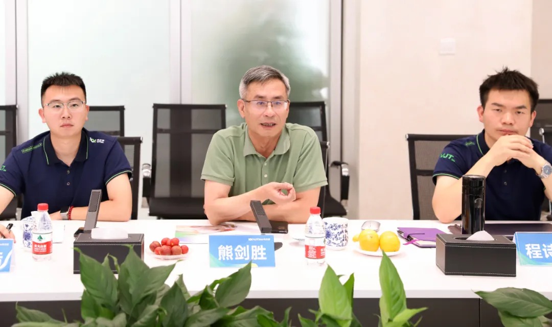 河北北方學(xué)院動(dòng)物科技學(xué)院專家教授蒞臨北京偉杰信學(xué)習(xí)交流