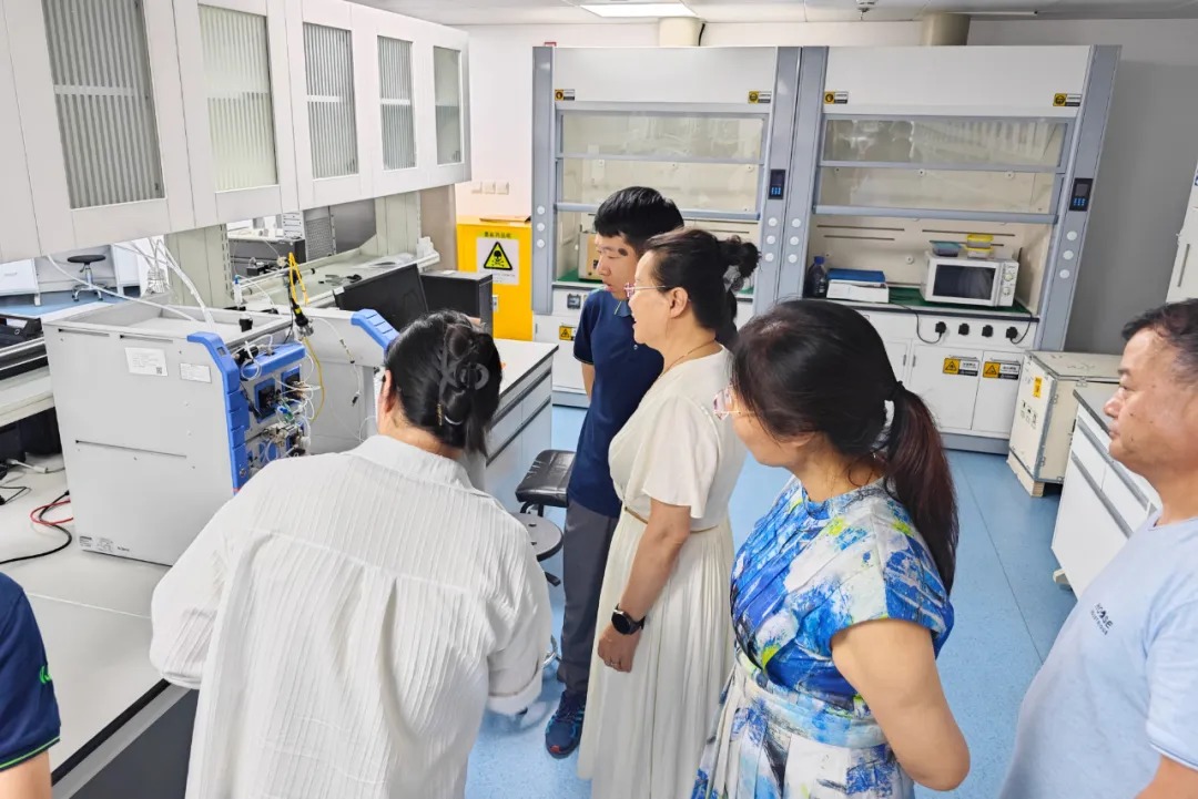 河北北方學(xué)院動(dòng)物科技學(xué)院專家教授蒞臨北京偉杰信學(xué)習(xí)交流